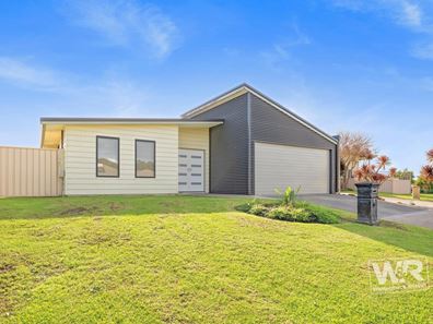 4 Hogarth Road, Mckail WA 6330