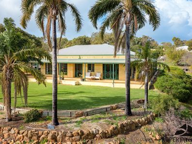 10 Sexton Drive, Moresby WA 6530