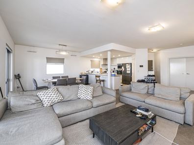 2/6 Parker Street, South Perth WA 6151