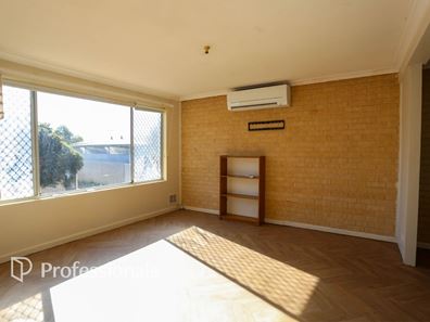 B/18 Ocean Street, Sinclair WA 6450