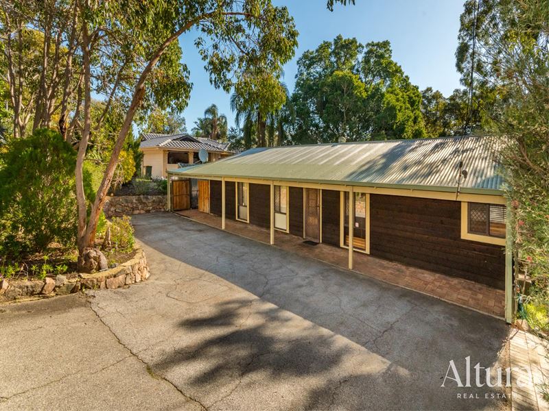 25 Watsonia Road, Gooseberry Hill WA 6076