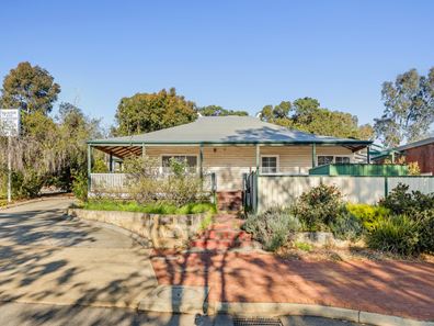 14 Prospect Road, Armadale WA 6112