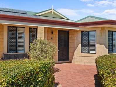 4 Skipjack Way, Warnbro WA 6169