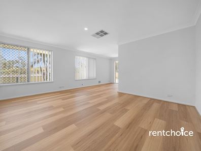 17 Scenic Dr, Maida Vale WA 6057