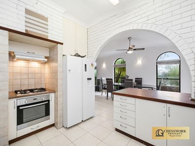 1 Scenic Drive, Maida Vale WA 6057