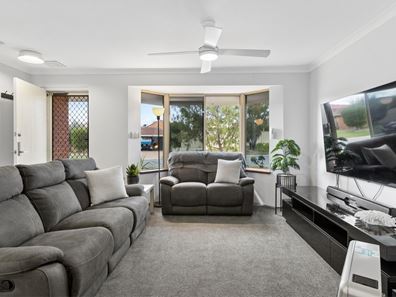 34 DAYDREAM WAY, Ridgewood WA 6030