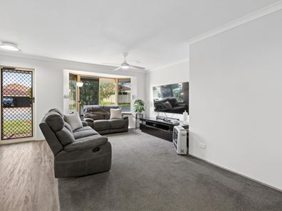 34 DAYDREAM WAY, Ridgewood WA 6030