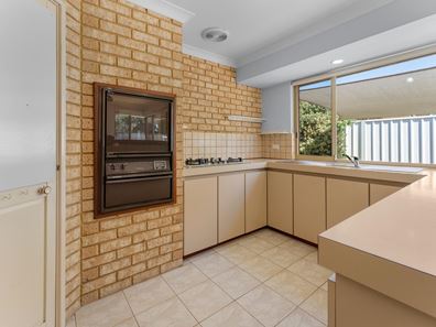 2A Bellbird Ln, Ballajura WA 6066