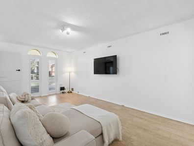 6/63 Lynn Street, Trigg WA 6029