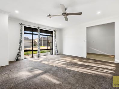 78 Fairweather Drive, Piara Waters WA 6112