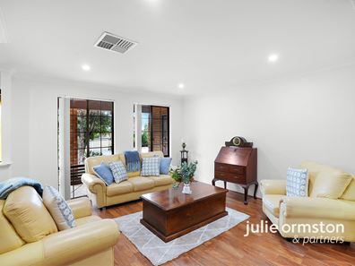 22 Willesden Avenue, Kingsley WA 6026