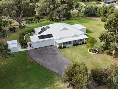 136 Cinnamon Meander, Two Rocks WA 6037