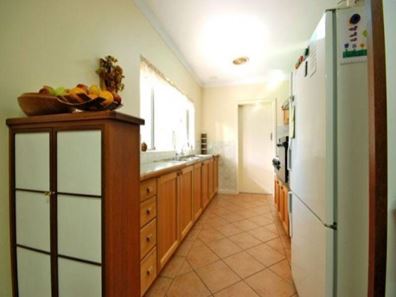 11 Kennedy Street, Melville WA 6156