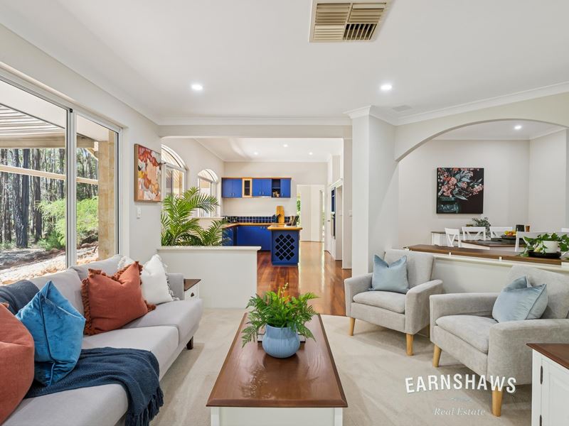 335 Railway Terrace, Sawyers Valley WA 6074
