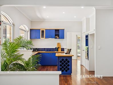 335 Railway Terrace, Sawyers Valley WA 6074