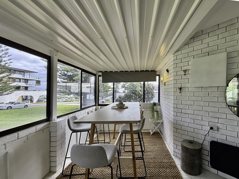 1/2 Gibney Street, Cottesloe WA 6011
