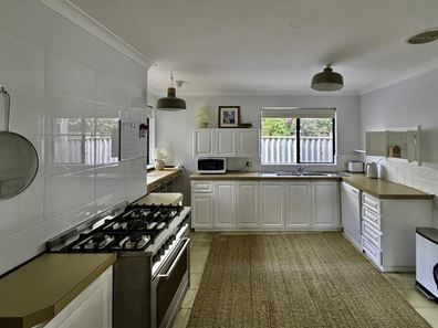 1/2 Gibney Street, Cottesloe WA 6011