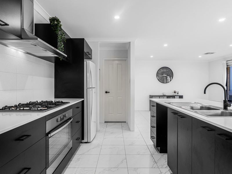 7 Colony Way, Ellenbrook