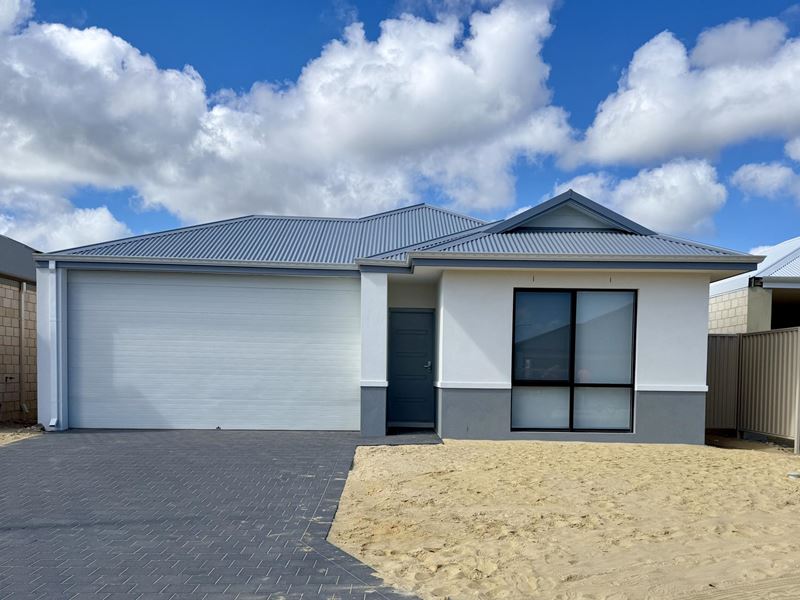 14 Solace Street, Yanchep WA 6035