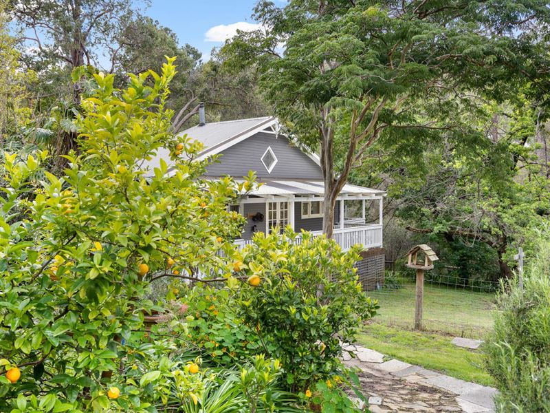 46 Urch Road, Roleystone WA 6111