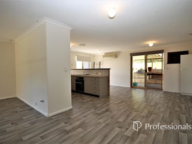 42 Wakefield Crescent, Australind WA 6233