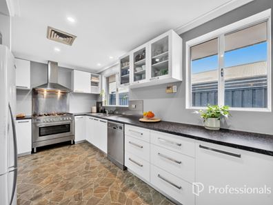 421 The Strand, Dianella WA 6059