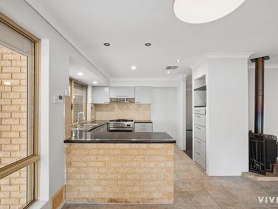 34 Williambury Drive, Yangebup WA 6164