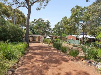 6 Graham Road, Gooseberry Hill WA 6076