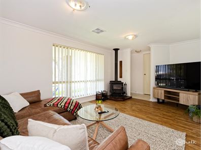 33 Trade Winds Drive, Safety Bay WA 6169