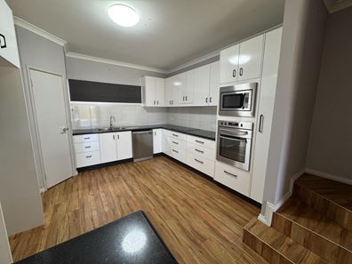 4/7 Mortimer Street, Kalbarri WA 6536