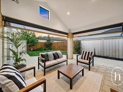 28 Waterford Parade, Darch WA 6065