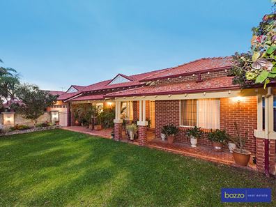 394 Summerlakes Parade, Ballajura WA 6066