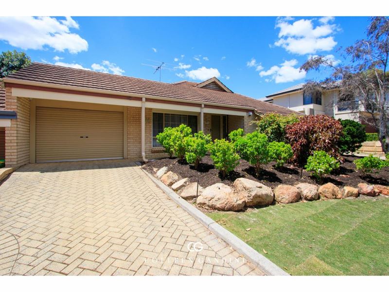 10 Lakeside Terrace, Mount Pleasant WA 6153