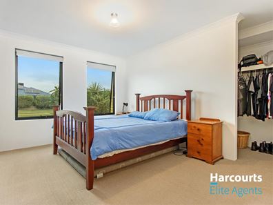 13 Fitzgibbon Road, Rockingham WA 6168