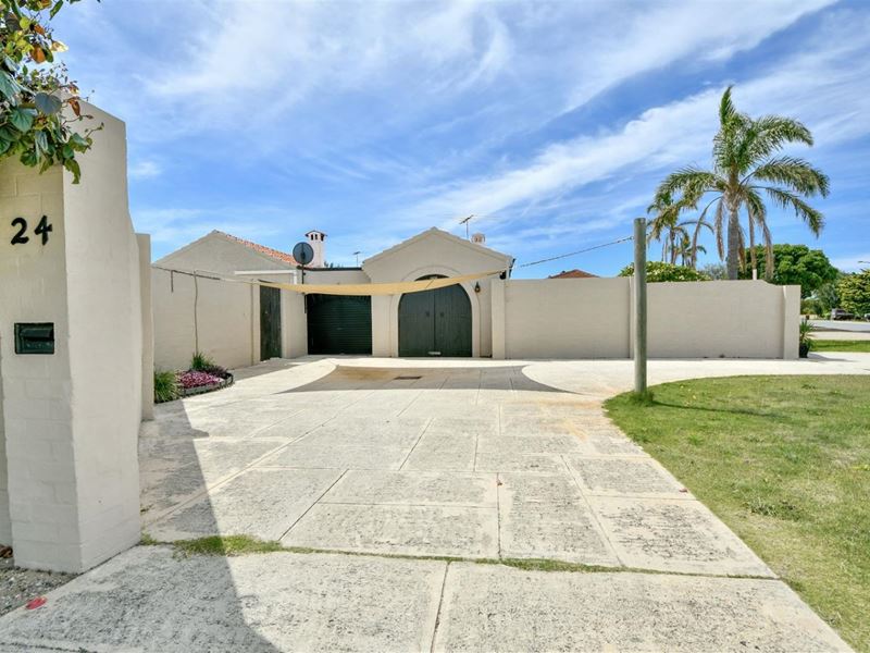 24 Frederick Street, Shoalwater WA 6169