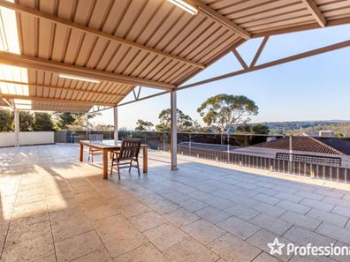 3 Garnet Street, Mount Richon WA 6112