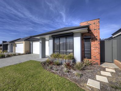 40 Claystone Loop, Piara Waters WA 6112