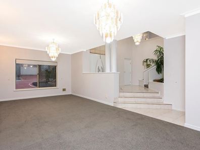 46 BELLEVIEW CRESCENT, Dianella WA 6059