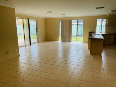 15 Ellington Terrace, Port Kennedy WA 6172