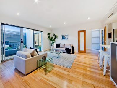 13B Wellington Parade, Yokine WA 6060