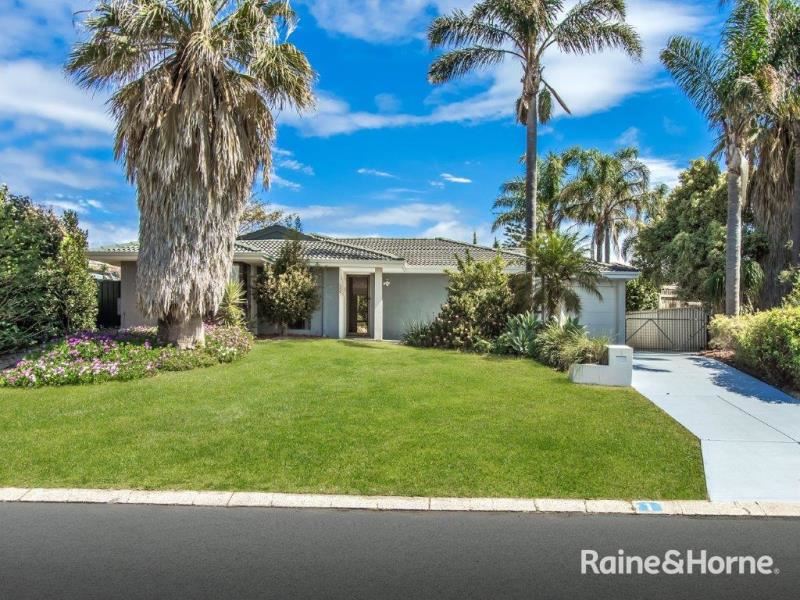 1 Sandford Crescent, Halls Head WA 6210