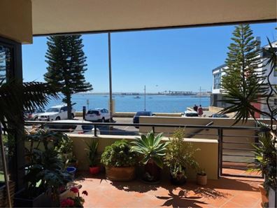 Unit 18/18 Bonnefoi Boulevarde, Bunbury WA 6230