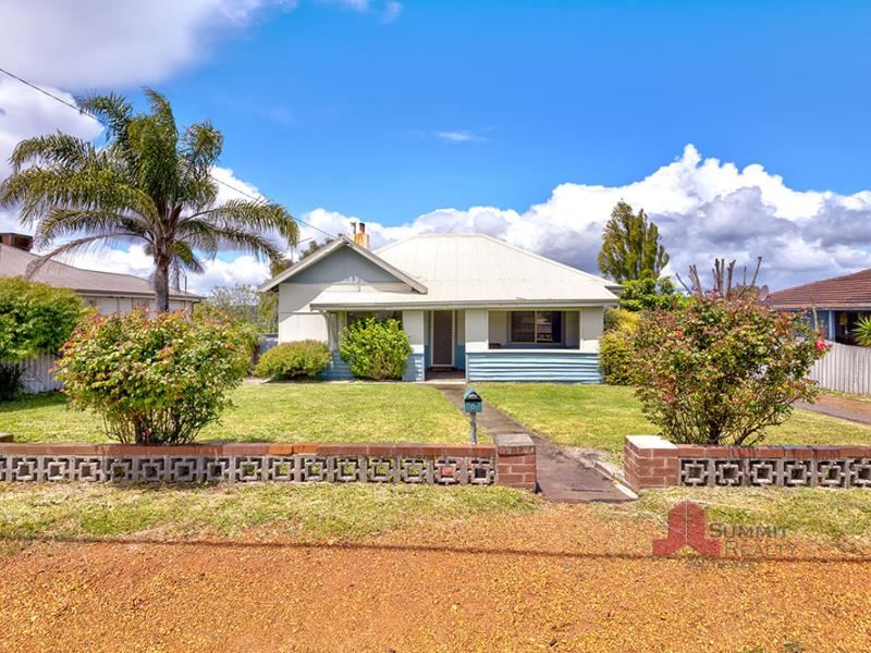 8 Moore  Street, Collie