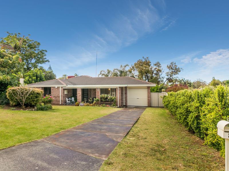 8 Twain Close, Lake Coogee