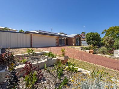 30 Tamarisk Drive, Halls Head WA 6210