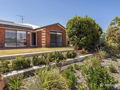30 Tamarisk Drive, Halls Head WA 6210