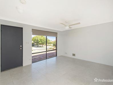 30 Tamarisk Drive, Halls Head WA 6210