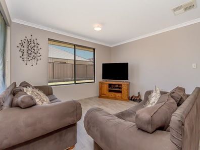 37 Evans Way, Byford WA 6122