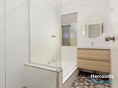 2 Caballo Court, Safety Bay WA 6169