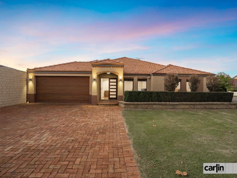 17 Hedges Retreat, Atwell